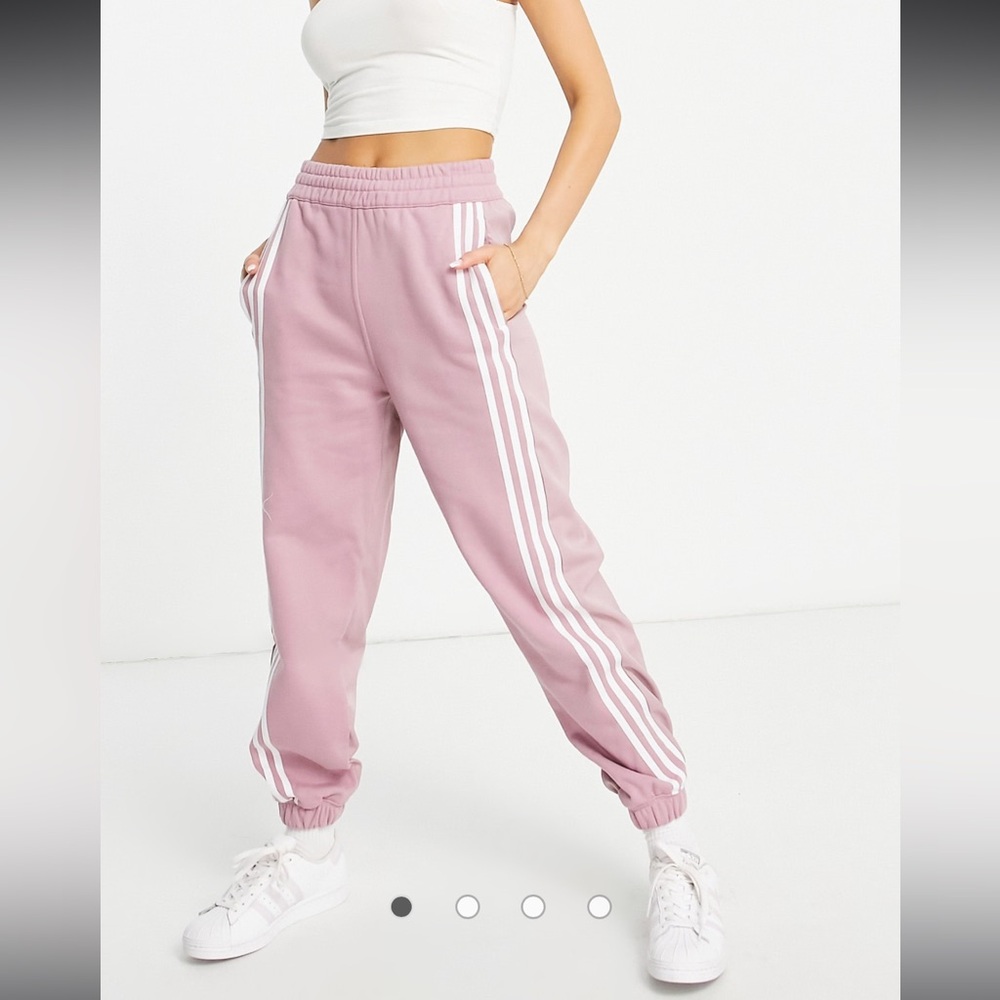 adidas Originals Classics 3 stripe sweatpants, Magic Mauve, EUC, M